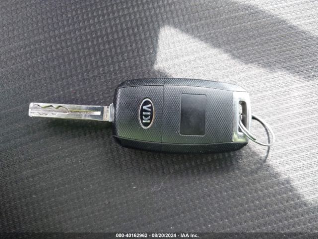 5XYKT4A6XFG581309 KIA SORENTO LX