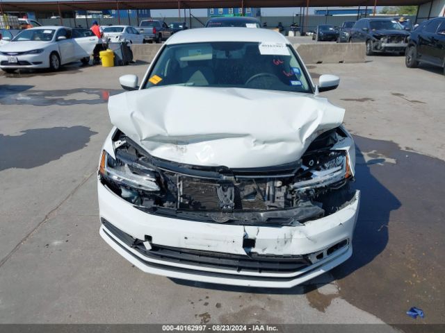 3VW2B7AJ0HM207481 Volkswagen Jetta 1.4t S