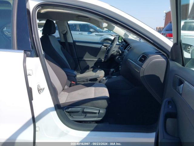 3VW2B7AJ0HM207481 Volkswagen Jetta 1.4t S