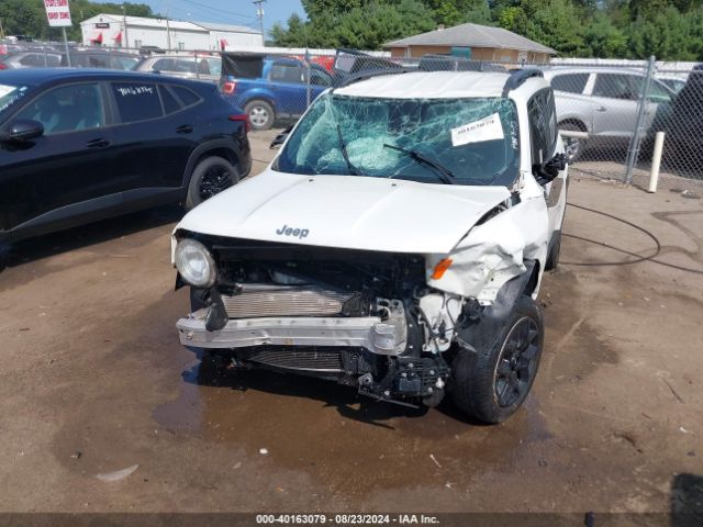 ZACCJBBB5JPH40112 Jeep Renegade Latitude 4x4