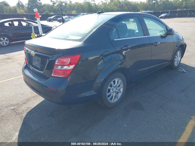 Chevrolet Sonic Lt Auto 2017 1G1JD5SB3H4154297 Image 4