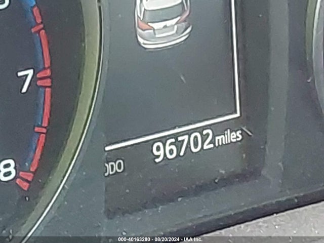 Toyota RAV4 LE 2017 JTMBFREV4HJ141000 Image 15