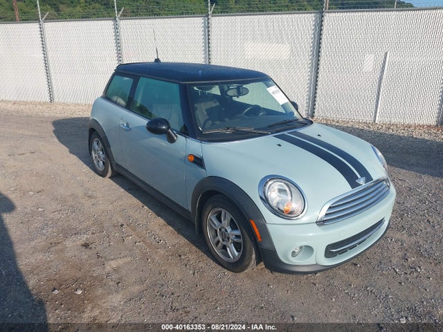 2011 MINI COOPER WMWSU3C52BT183969 Photo 0