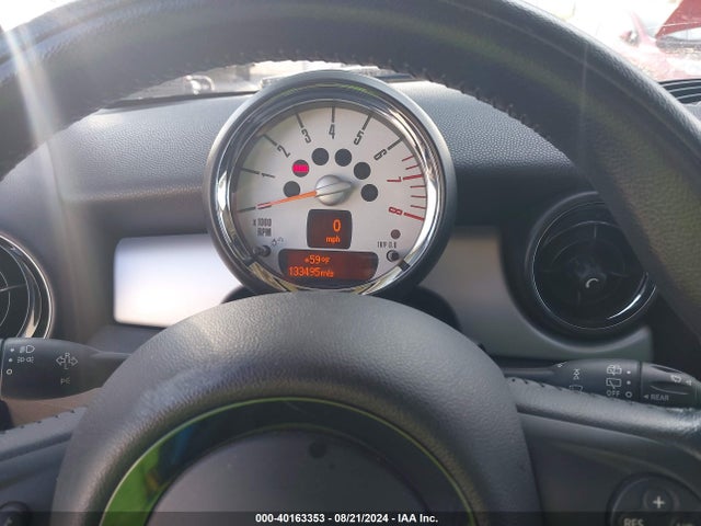 2011 MINI COOPER WMWSU3C52BT183969 Photo 6