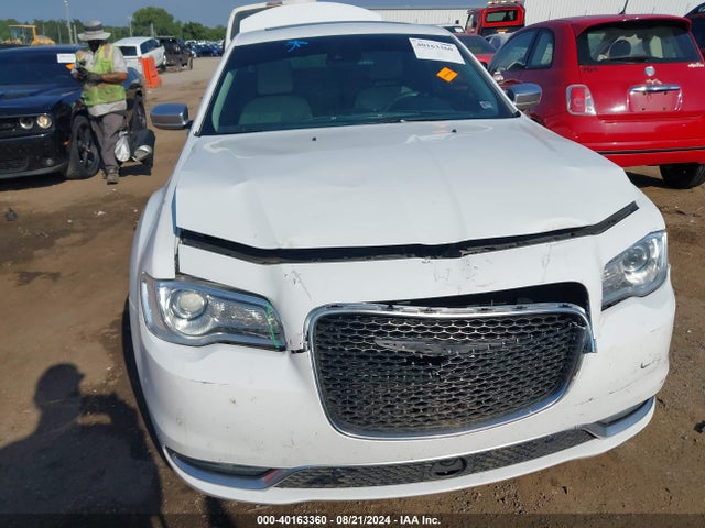Chrysler 300c Platinum 2017 2C3CCAPG8HH511822 Image 13