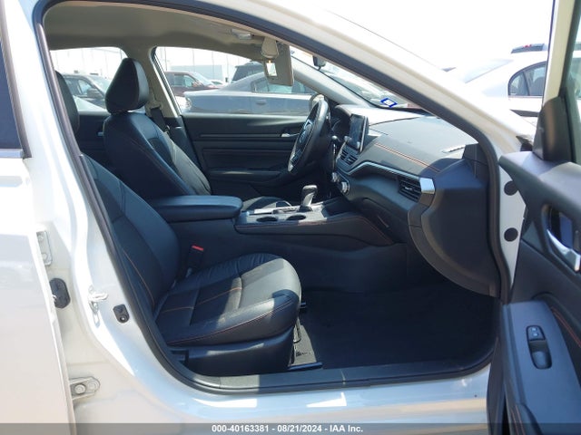 1N4BL4CV7NN382736 Nissan Altima Sr Fwd