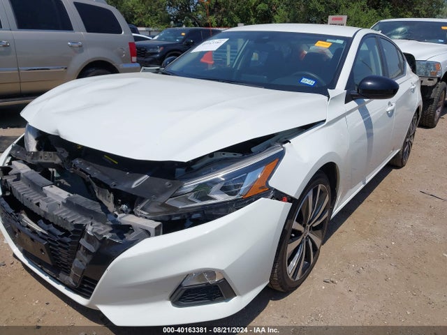 1N4BL4CV7NN382736 Nissan Altima Sr Fwd