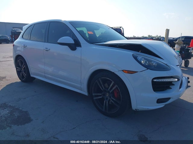 2013 PORSCHE CAYENNE WP1AD2A21DLA75569 Photo 0