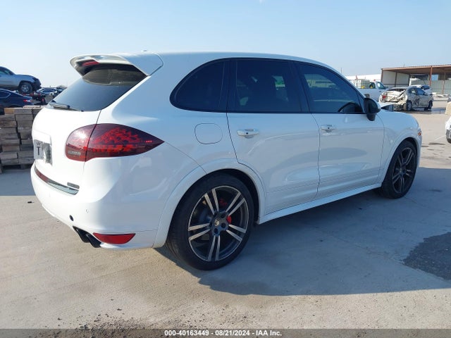 2013 PORSCHE CAYENNE WP1AD2A21DLA75569 Photo 3