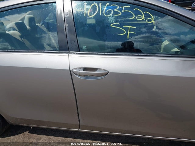 Toyota COROLLA LE 2016 2T1BURHEXGC716342 Image 13