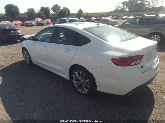 1C3CCCBG3FN581302 Chrysler 200 S