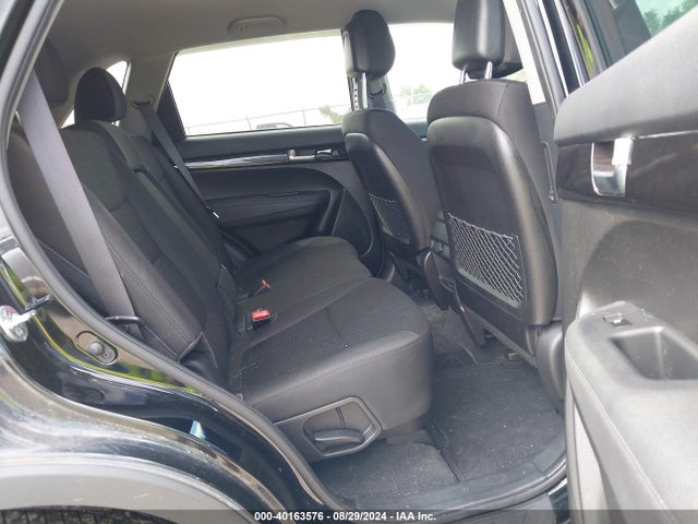 5XYKTCA60FG630317 KIA SORENTO LX