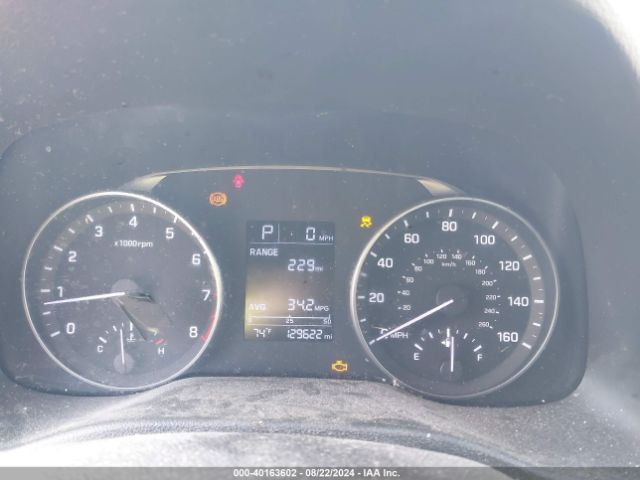 5NPD74LF0HH130136 Hyundai ELANTRA SE