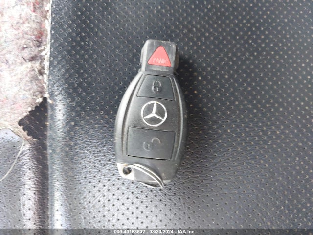 WDDGF8AB2EG181053 Mercedes-Benz C 300 Luxury 4matic/sport 4matic
