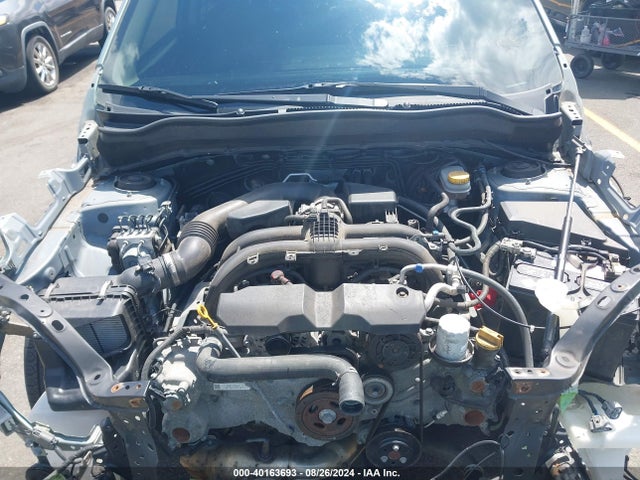 Subaru Forester 2.5i Limited 2018 JF2SJAJCXJH489757 Image 10