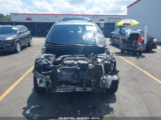 Subaru Forester 2.5i Limited 2018 JF2SJAJCXJH489757 Image 13