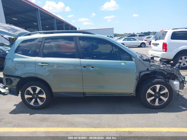 Subaru Forester 2.5i Limited 2018 JF2SJAJCXJH489757 Image 14