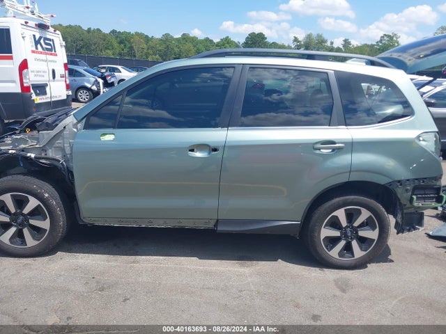 Subaru Forester 2.5i Limited 2018 JF2SJAJCXJH489757 Image 15