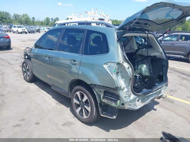Subaru Forester 2.5i Limited 2018 JF2SJAJCXJH489757 Image 3
