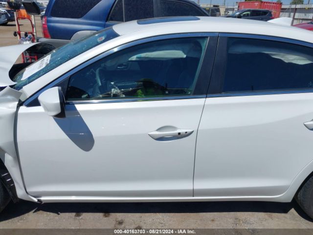 19UDE2F32KA011239 Acura Ilx Standard