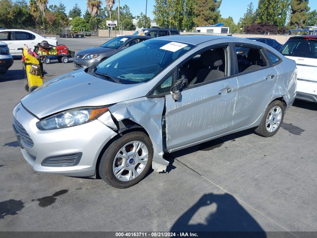 Ford FIESTA SE 2014 3FADP4BJ8EM186732 Image 2