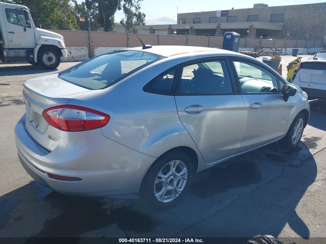 Ford FIESTA SE 2014 3FADP4BJ8EM186732 Image 4