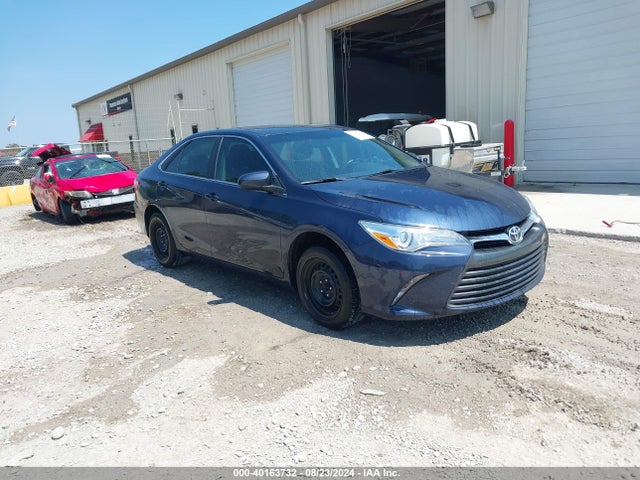 Toyota CAMRY LE 2015 4T1BF1FK0FU884752 zdjęcie główne