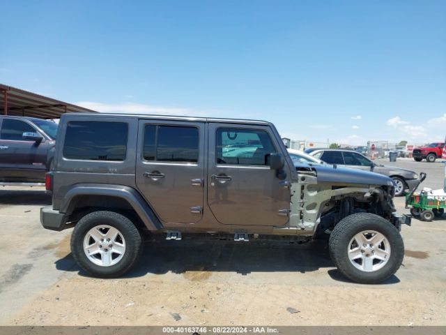 1C4BJWEG3EL245654 Jeep Wrangler Unlimited Sahara