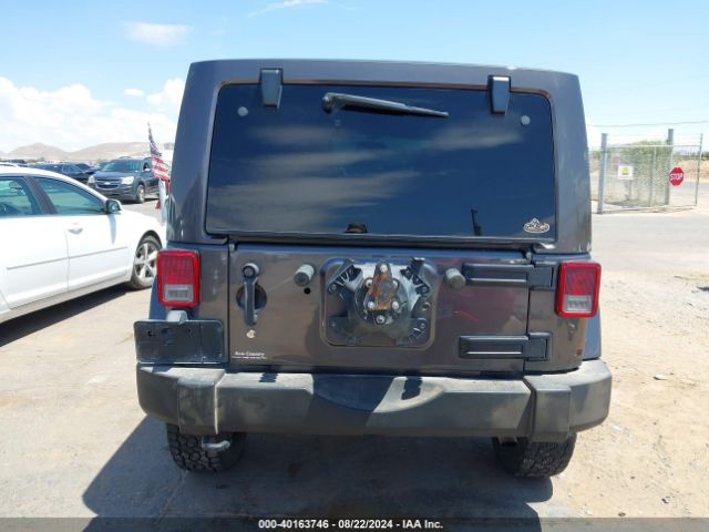1C4BJWEG3EL245654 Jeep Wrangler Unlimited Sahara