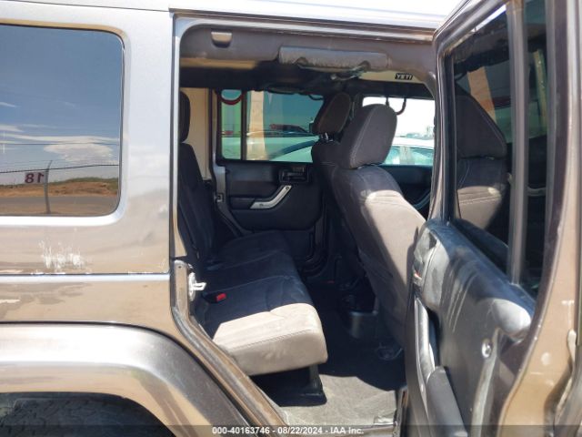 1C4BJWEG3EL245654 Jeep Wrangler Unlimited Sahara