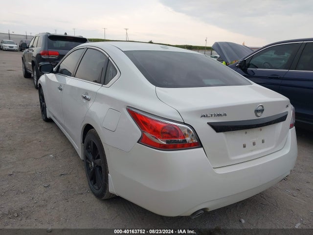 Nissan Altima 2.5 Sv 2015 1N4AL3AP9FC132969 Image 3