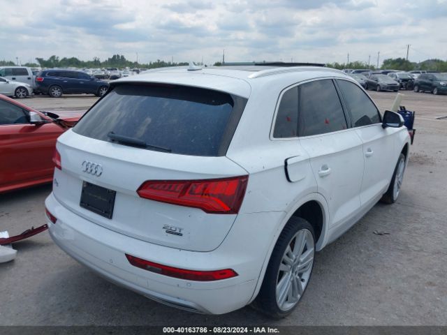 WA1BNAFY9J2119209 Audi Q5 2.0t Premium/2.0t Tech Premium
