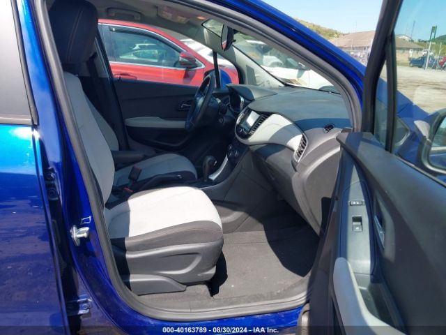 3GNCJKSB5HL189237 Chevrolet TRAX LS
