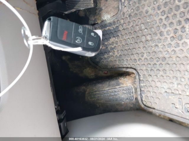 3C4NJCBB6NT164589 Jeep Compass Latitude Fwd