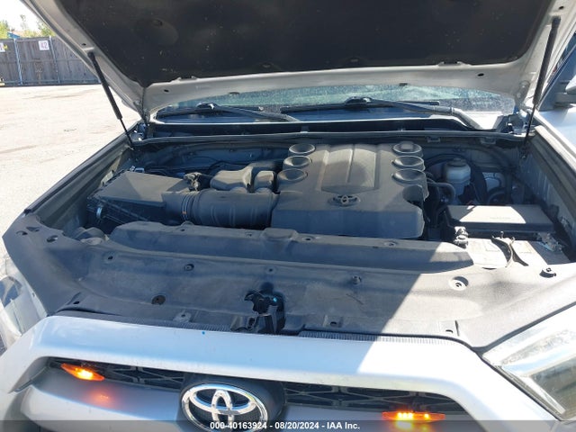 Toyota 4RUNNER SR5 2016 JTEZU5JR4G5120074 Image 10