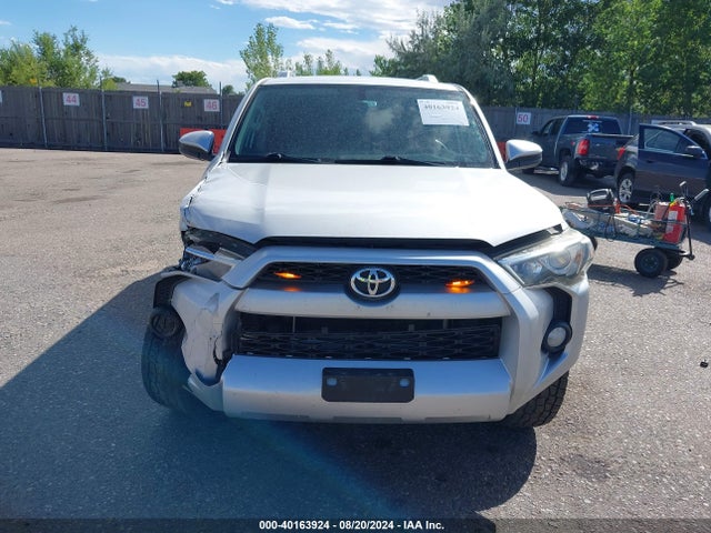 Toyota 4RUNNER SR5 2016 JTEZU5JR4G5120074 Image 12