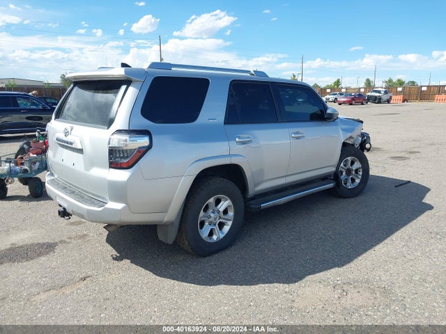 Toyota 4RUNNER SR5 2016 JTEZU5JR4G5120074 Image 4