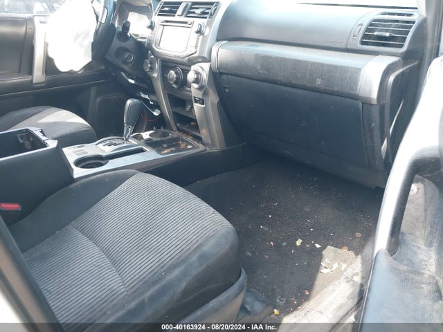 Toyota 4RUNNER SR5 2016 JTEZU5JR4G5120074 Image 5