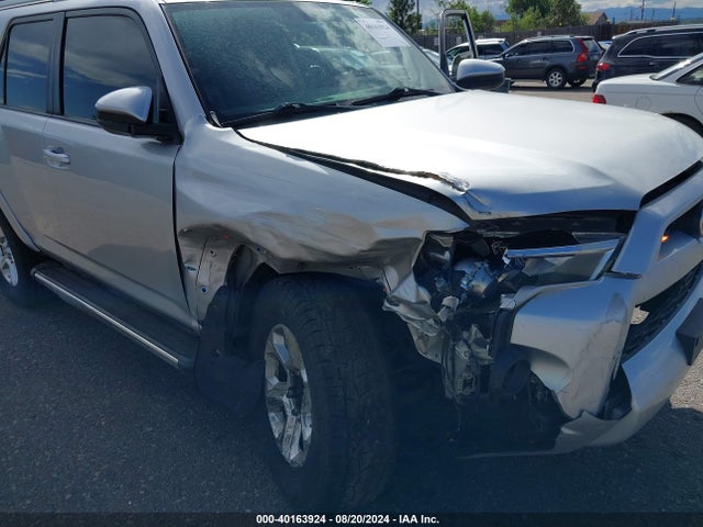Toyota 4RUNNER SR5 2016 JTEZU5JR4G5120074 Image 6