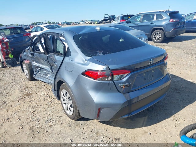 Toyota COROLLA LE 2022 JTDEPMAEXN3021642 Image 3