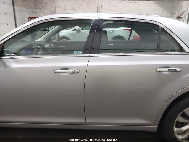 Chrysler 300 2017 2C3CCAKG2HH648262 Image 27
