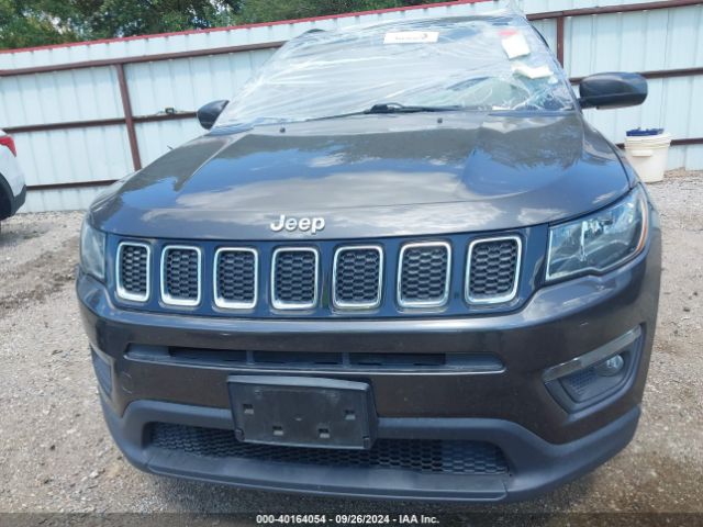 3C4NJCBB7JT134253 Jeep Compass Latitude Fwd