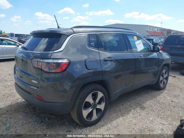 3C4NJCBB7JT134253 Jeep Compass Latitude Fwd