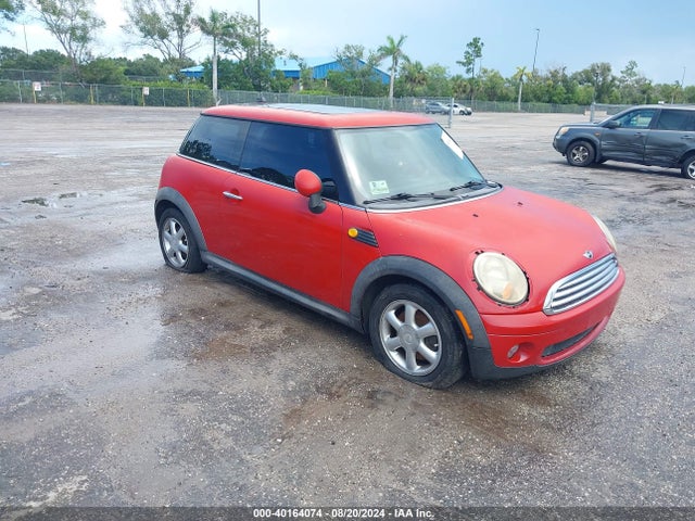2009 MINI COOPER WMWMF33529TU71536 Photo 0