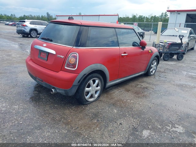 2009 MINI COOPER WMWMF33529TU71536 Photo 3