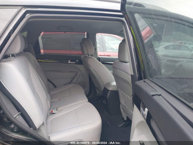 KIA Sorento Lx V6 2015 5XYKTDA71FG611399 Image 8