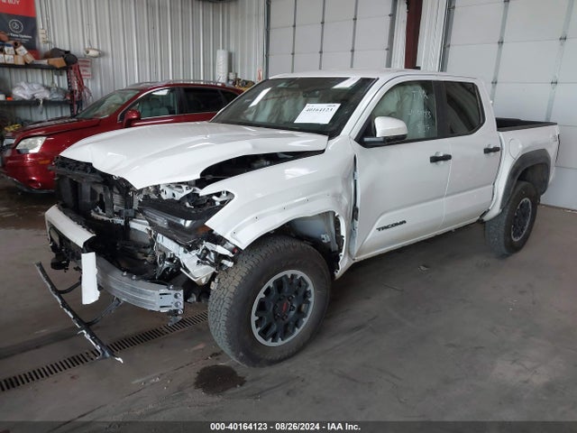 Toyota Tacoma Trd Off Road 2024 3TMLB5JNXRM031989 Image 2
