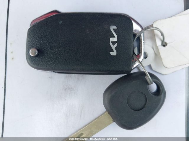 KNDJ23AU0P7207197 KIA SOUL LX