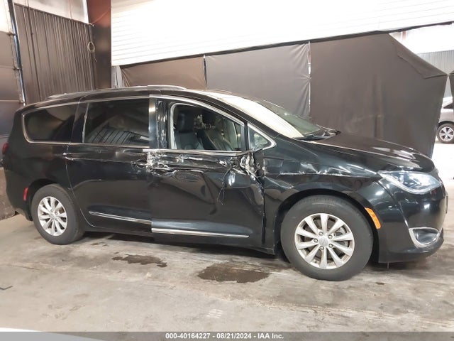 Chrysler Pacifica Touring L 2019 2C4RC1BG0KR532758 Image 6