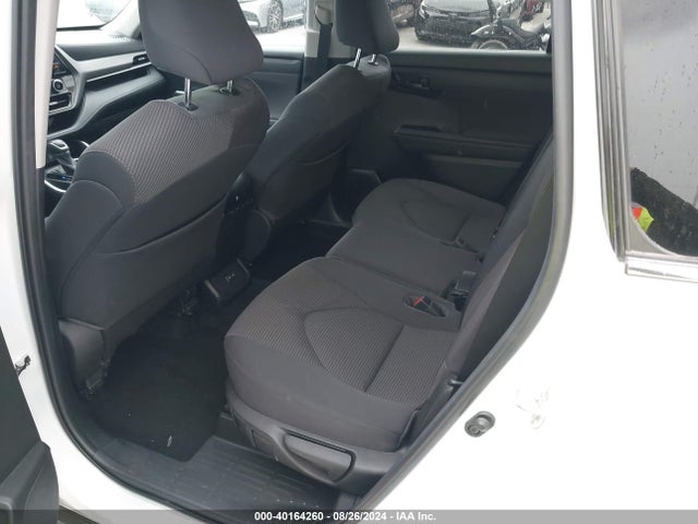 Toyota Highlander Le 2023 5TDKDRBHXPS500310 Image 8